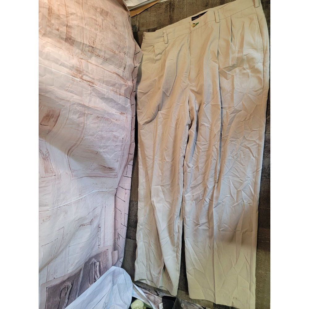 Tommy Hilfiger golf tan khaki pants men 38x32